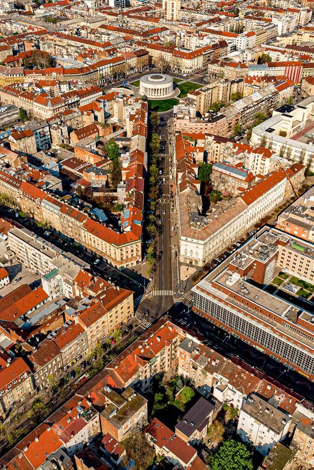Pogled na Meštrovićev paviljon (Džamiju) iz zraka 2020. godine
